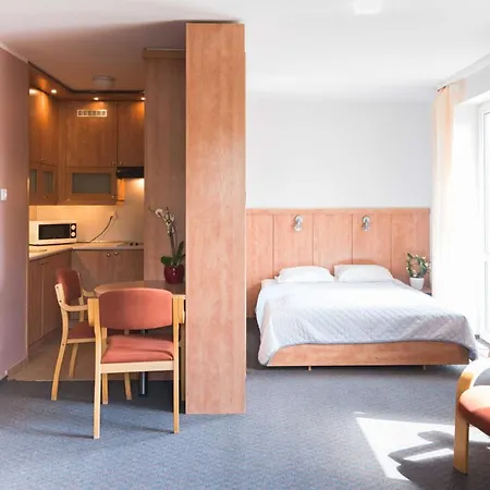 Magnolie Lägenhetshotell Warszawa