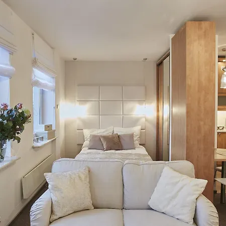 Magnolie 3* Warsaw